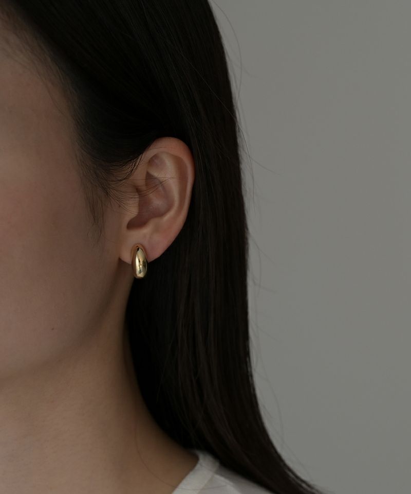 モルダバイト ドロップカット トップ・平ドロップカット ピアス